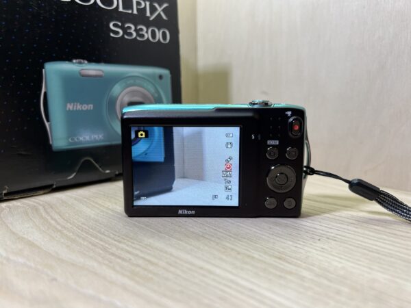 Nikon coolpix S3300