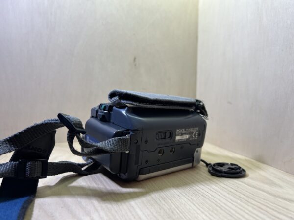 Sony Handycam DCR HC14E