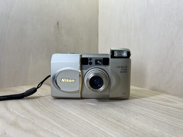 Nikon Lite Touch Zoom 100W