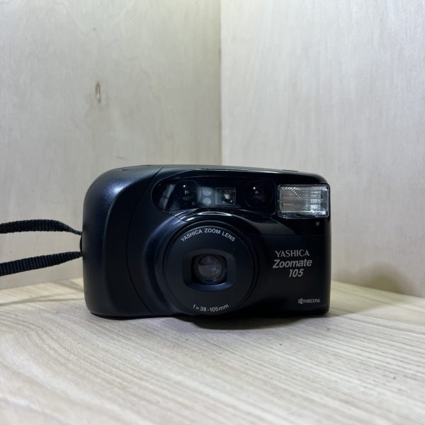 Yashica Zoomate 105 - Noir