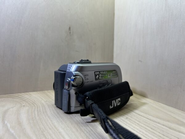 JVC Everio GZ-MG130E