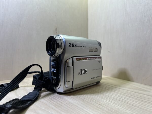 JVC GR-D721E