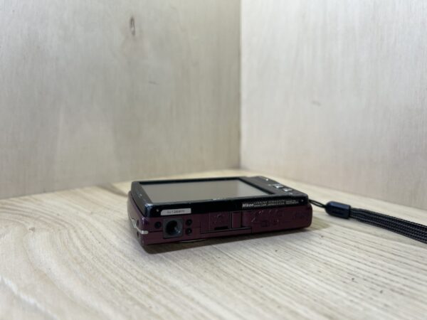 Nikon Coolpix S230 flash HS