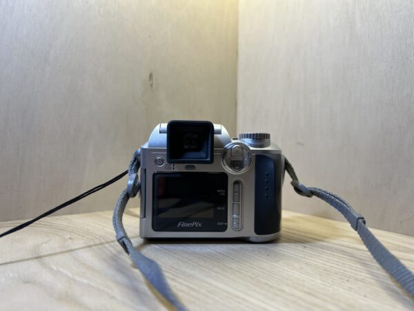 Fujifilm finepix S304 - Gris