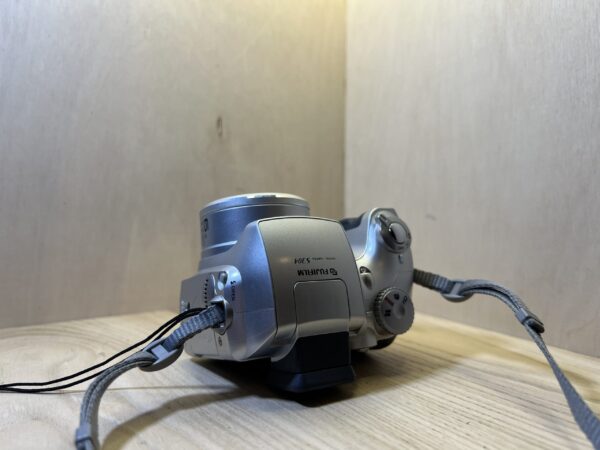 Fujifilm finepix S304 - Gris