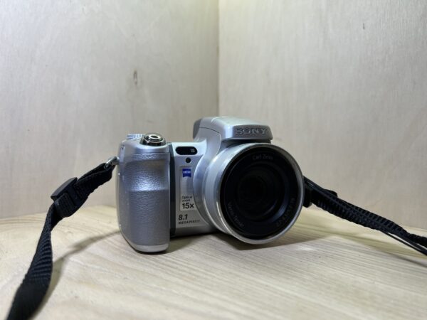 Sony dsc H9