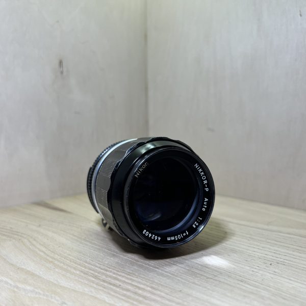 Objectif Nikon Nikkor-P Auto 105mm f/2.5