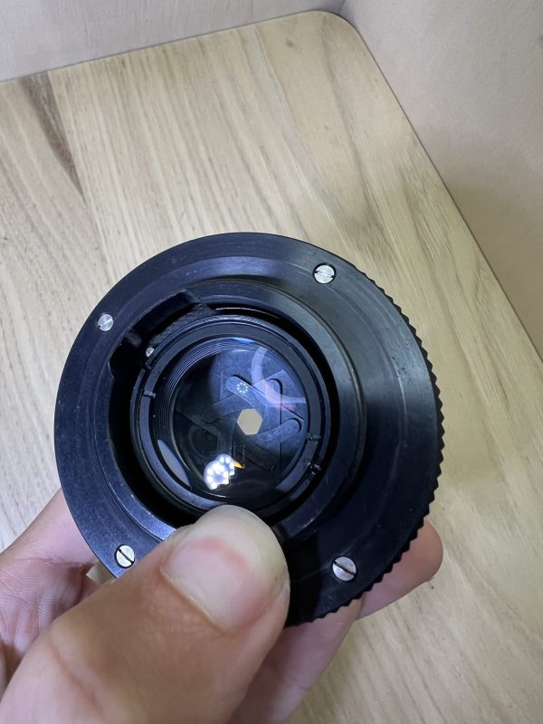 Zenit 12XP + Helios-44M-4 58mm f/2 - Noir