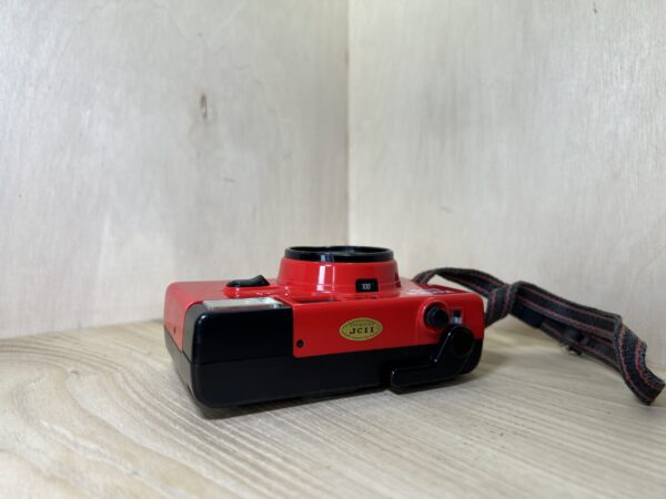 Konica Pop rouge
