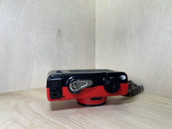 Konica Pop rouge
