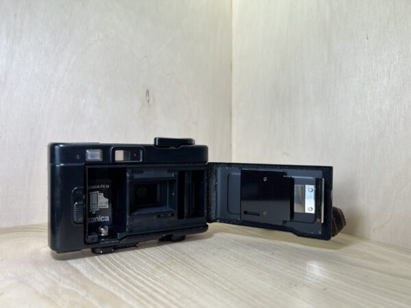 Konica Pop rouge