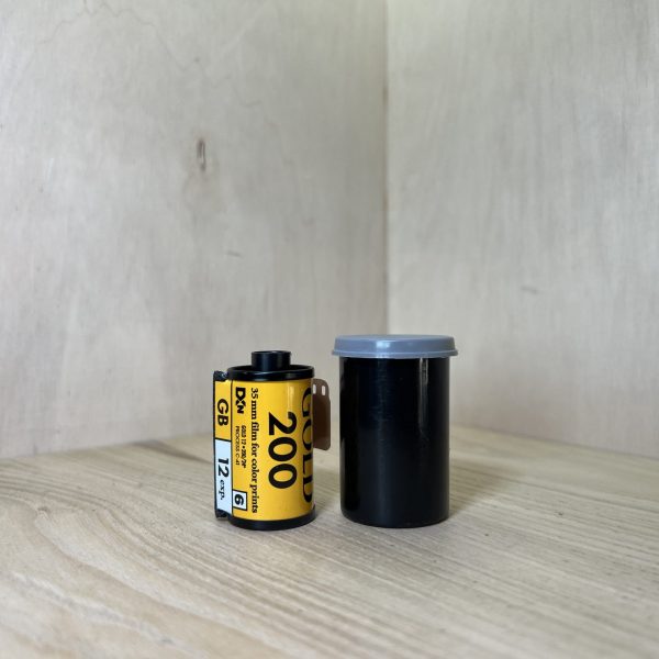 Pellicule Kodak Gold 200 – 12 poses – périmée