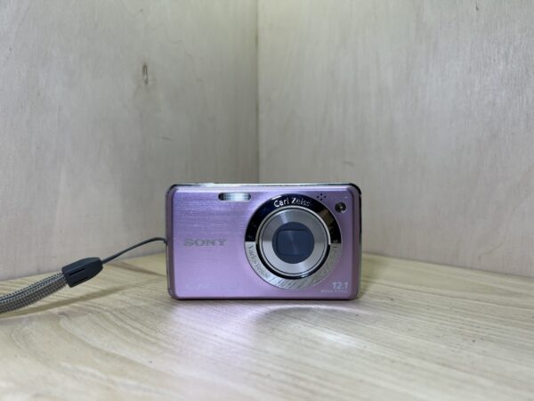 Sony Cyber-shot DSC-W210