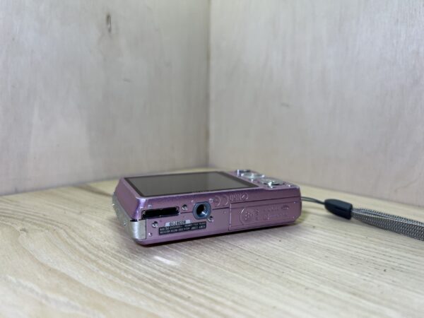 Sony Cyber-shot DSC-W210