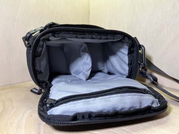 Sacoche Case Logic noire – format reflex ou bridge