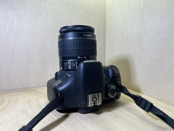 Canon EOS 550D + objectif 18-55mm | Reflex numérique complet - Noir