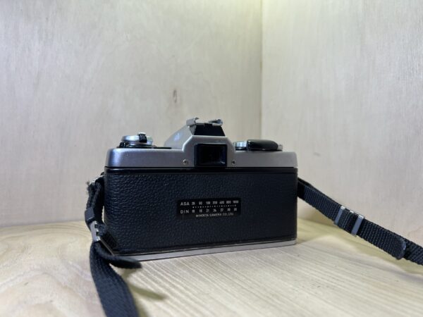 Minolta XG-1 + Objectif Cosina 28–135mm f/4–5.6 Macro – Monture MD - Argent