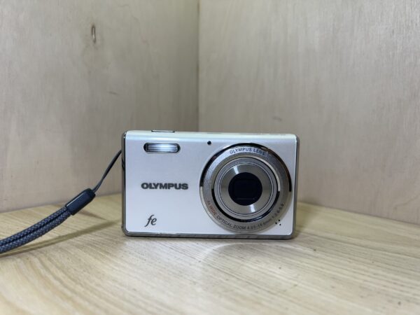 Olympus FE-4000 blanc