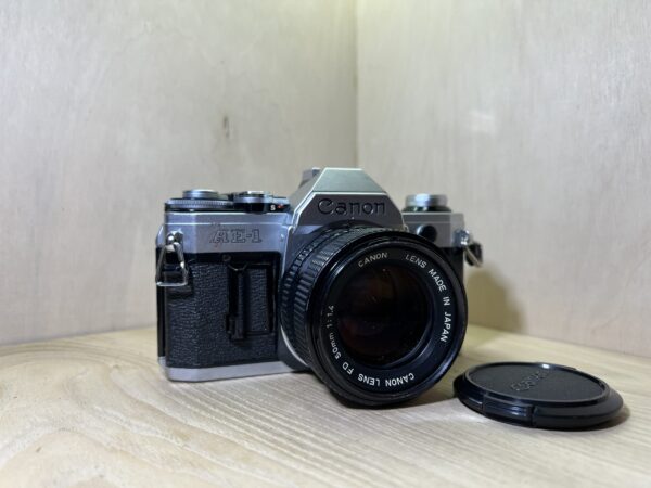 Canon AE-1 + objectif Canon FD 50mm f/1.4 – Monture FD - Argent