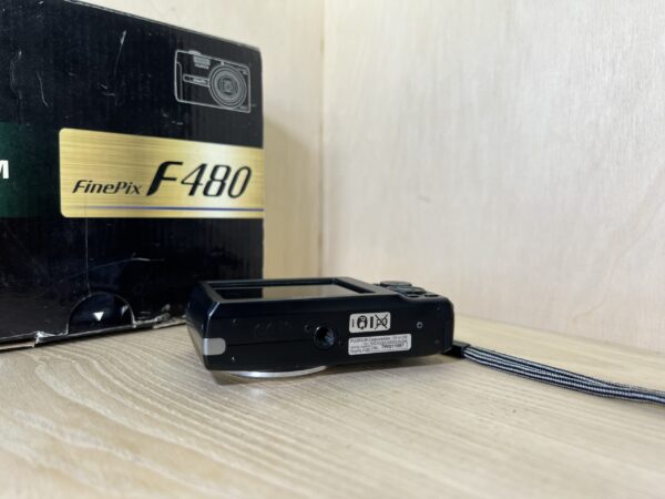 Fujifilm FinePix F480