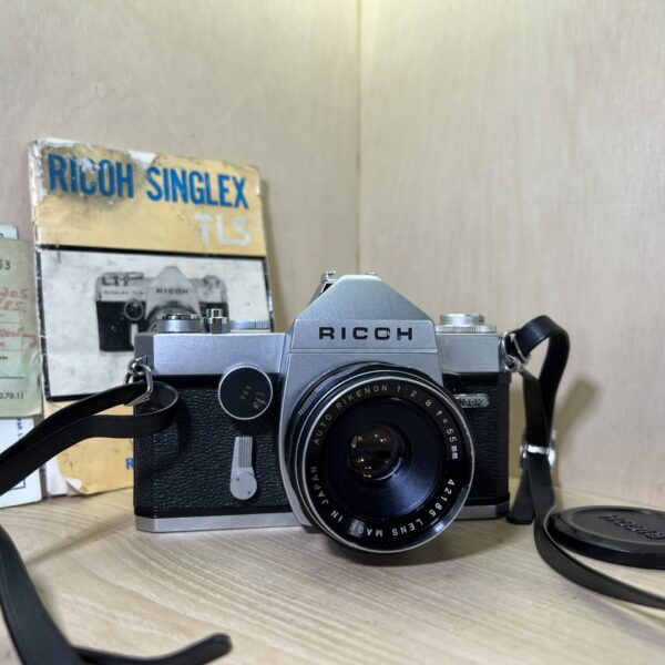 Ricoh Singlex TLS avec objectif Auto Rikenon 55mm f/2.8