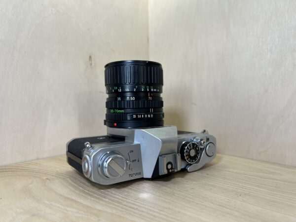 Canon FTb QL + Zoom Canon FD 35-70mm f/3.5-4.5