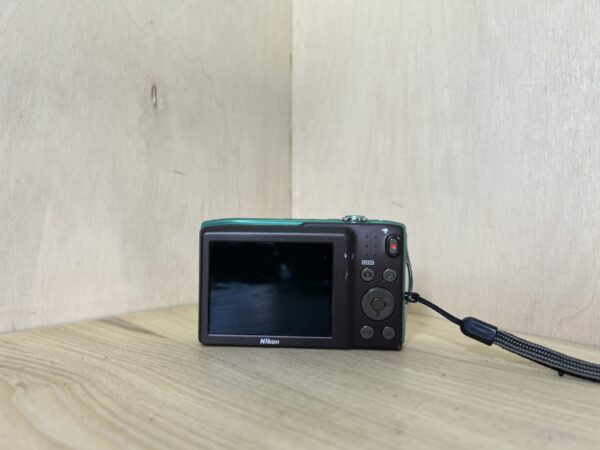 Nikon Coolpix S3300