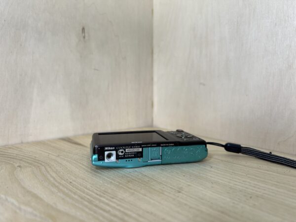 Nikon Coolpix S3300