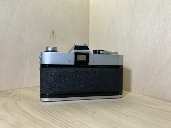 Canon TLb + Canon FD 50mm f/1.8 S.C.
