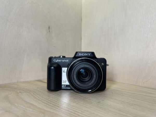 Sony Cyber-shot DSC-H10 (8.1 MP, Zoom 10x, Écran rayé)