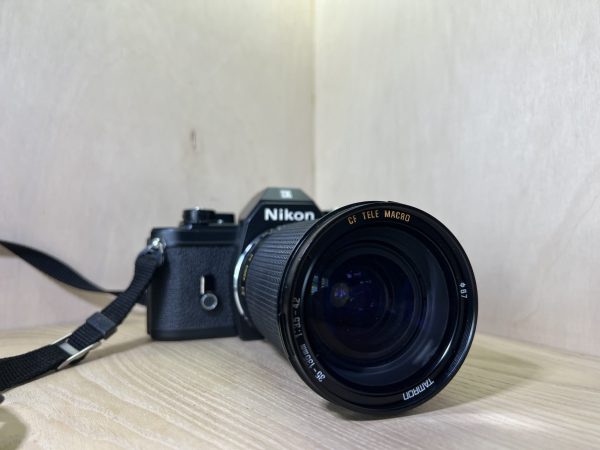Nikon EM + objectif Albinar ADG 35–135mm f/3.5–4.2 Macro - Noir
