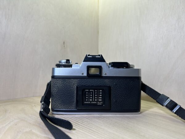 Minolta XG-M + objectif Sigma Zoom 28–80mm f/3.5–4.5