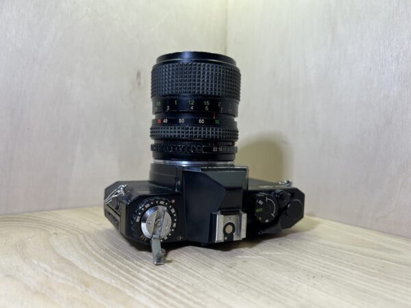 Cosina CT-10 + objectif MC Cosinon-Z 35-70mm f/3.5-4.5 - Noir