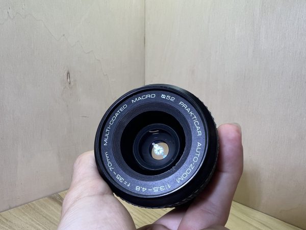 Praktica BCA + Prakticar 35–70mm f/3.5–4.8 - Noir