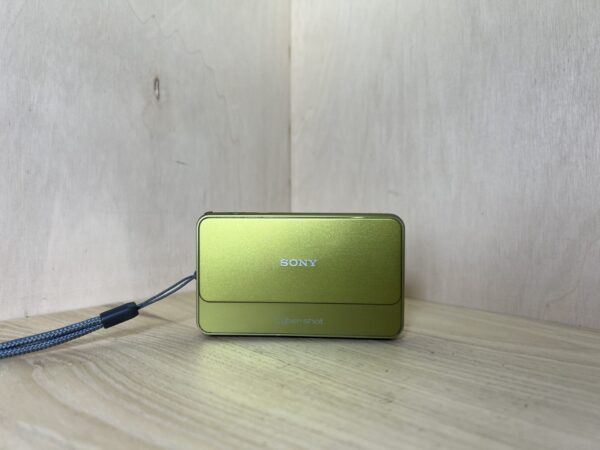 Sony Cyber-shot DSC-T99