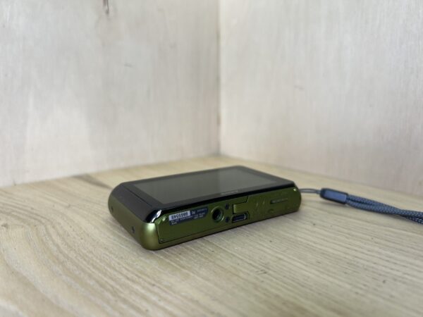 Sony Cyber-shot DSC-T99