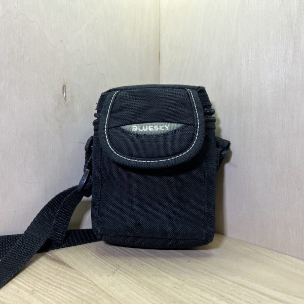 Sacoche BlueSky pour appareil photo compact – avec bandoulière - Noir