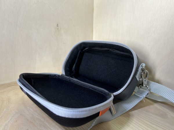 Sacoche rigide Omenex – compacte et légère - Noir