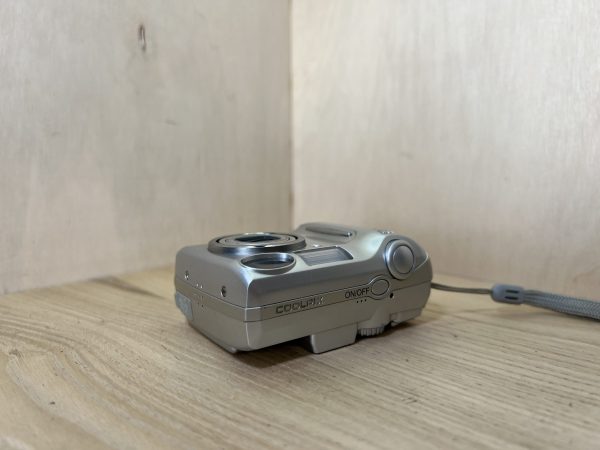 Nikon Coolpix 4600 - Gris