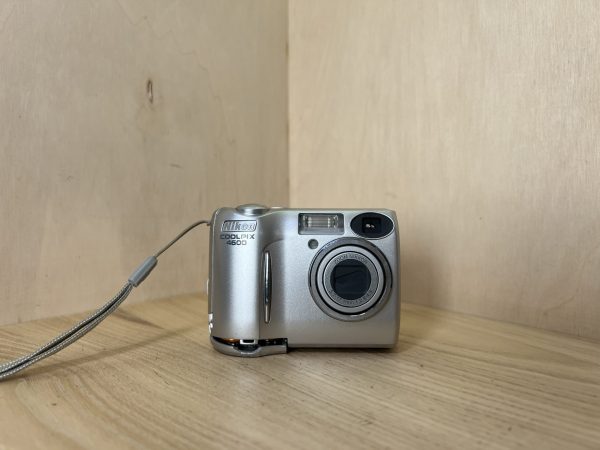 Nikon Coolpix 4600 - Gris