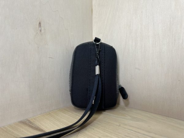 Housse rigide Case Logic pour compact numérique