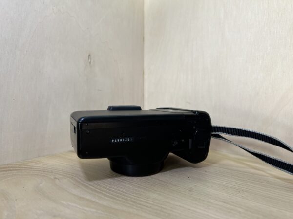 Minolta Zoom 90 AF – Compact argentique autofocus avec zoom motorisé