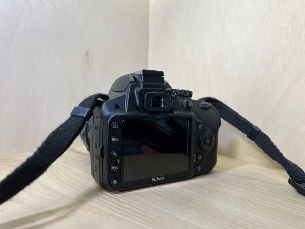 Nikon D3200 + Objectif 18-55mm VR | Comme neuf, avec boîte et accessoires - Noir