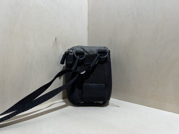 img_4481 Sacoche Lowepro compacte – idéale pour appareil photo numérique compact - Gris