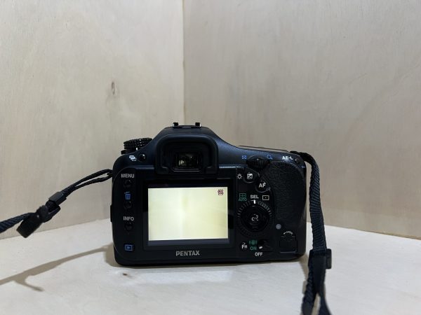 Pentax K20D + objectif 18-55mm + batterie supplémentaire - Noir