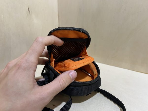 Sacoche Lowepro Apex 20 AW – Pour compact numérique - Noir