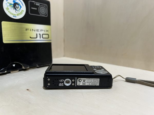 Fujifilm FinePix J10 – Compact numérique 8,2 Mpx avec sa boîte et accessoires - Noir
