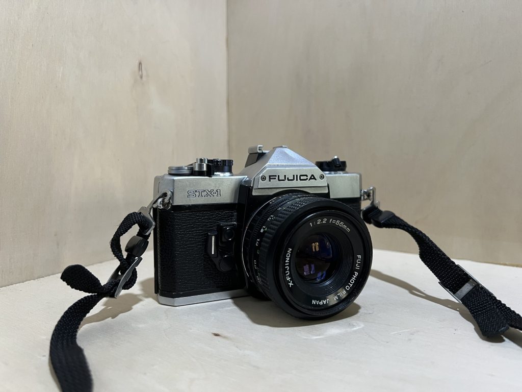 Fujica AX-1 + Objectif Fujinon 43-75mm f/3.5-4.5 - Reflex Argentique 35mm - Fujifilm Fuji AX1 - Fonctionnel - Photo, audio & vidéo