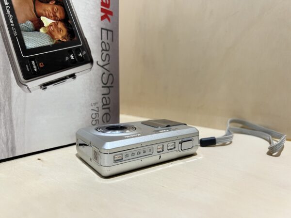 Kodak EasyShare LS755 – Compact numérique 5 MP avec station d’accueil - Argent