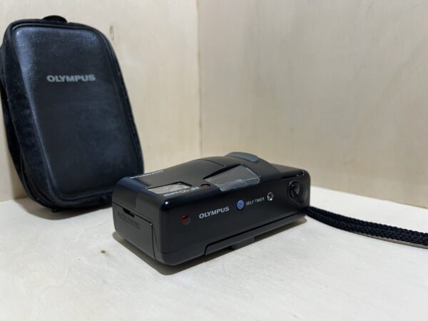 Olympus AF-10 Super – Appareil photo argentique compact autofocus avec flash intégré - Noir